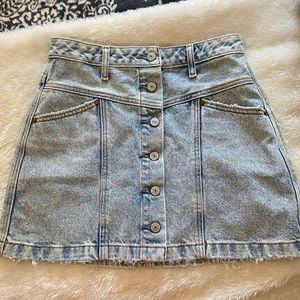 LAST CHANCE! Abercrombie and Fitch denim mini skirt - size 25